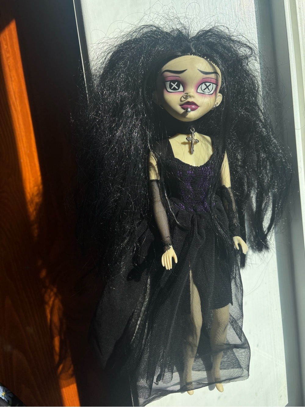 Bleeding Edge Doll - Picture 2 of 6